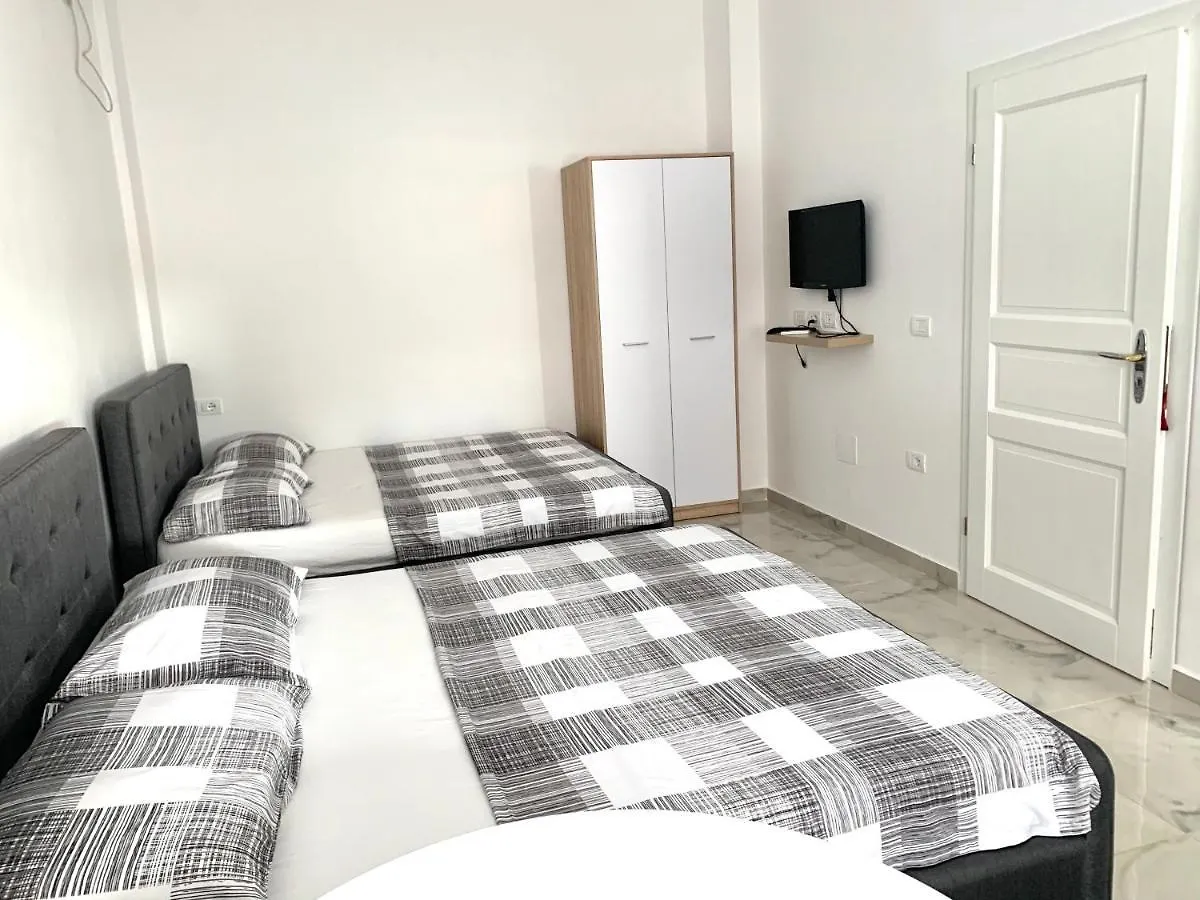 Guest House Ondine Shëngjin